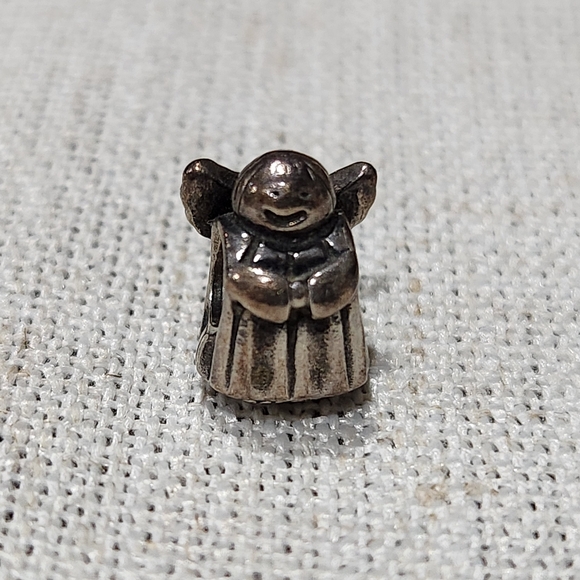 Two Pandora sterling silver charms - angel and rose hearts - Picture 6 of 10